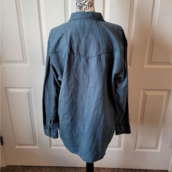 Bit & Bridle Faux suede long‎ sleeve button up shirt - Picture 3 of 7